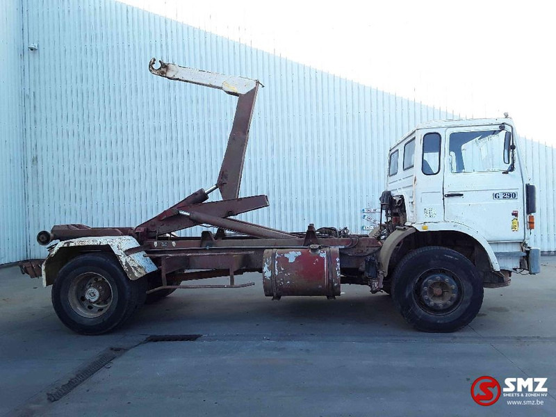 Renault G 290 - Kamion za prevoz kontejnera/ Kamion sa promenjivim sandukom: slika 4 Renault G 290 - Kamion za prevoz kontejnera/ Kamion sa promenjivim sandukom: slika 4