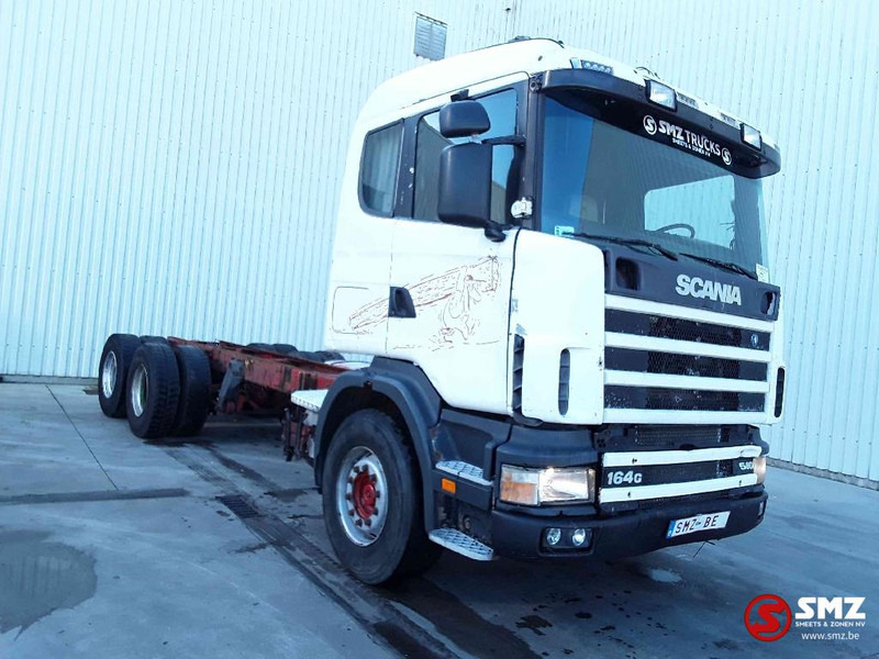 Scania 164 580 6x4 - Kamion sa golom šasijom i zatvorenom kabinom: slika 1 Scania 164 580 6x4 - Kamion sa golom šasijom i zatvorenom kabinom: slika 1