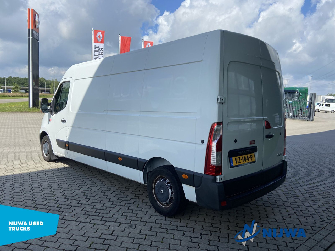 Renault MASTER 130 L3H2 Geïsoleerde bak + koeling Kasten - Furgon: slika 4 Renault MASTER 130 L3H2 Geïsoleerde bak + koeling Kasten - Furgon: slika 4