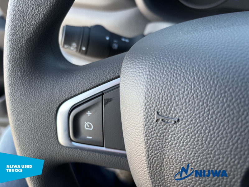 Novu Mali kombi Renault Master 135 L3H2 Parkeersensoren + Cruise control: slika 9 Novu Mali kombi Renault Master 135 L3H2 Parkeersensoren + Cruise control: slika 9