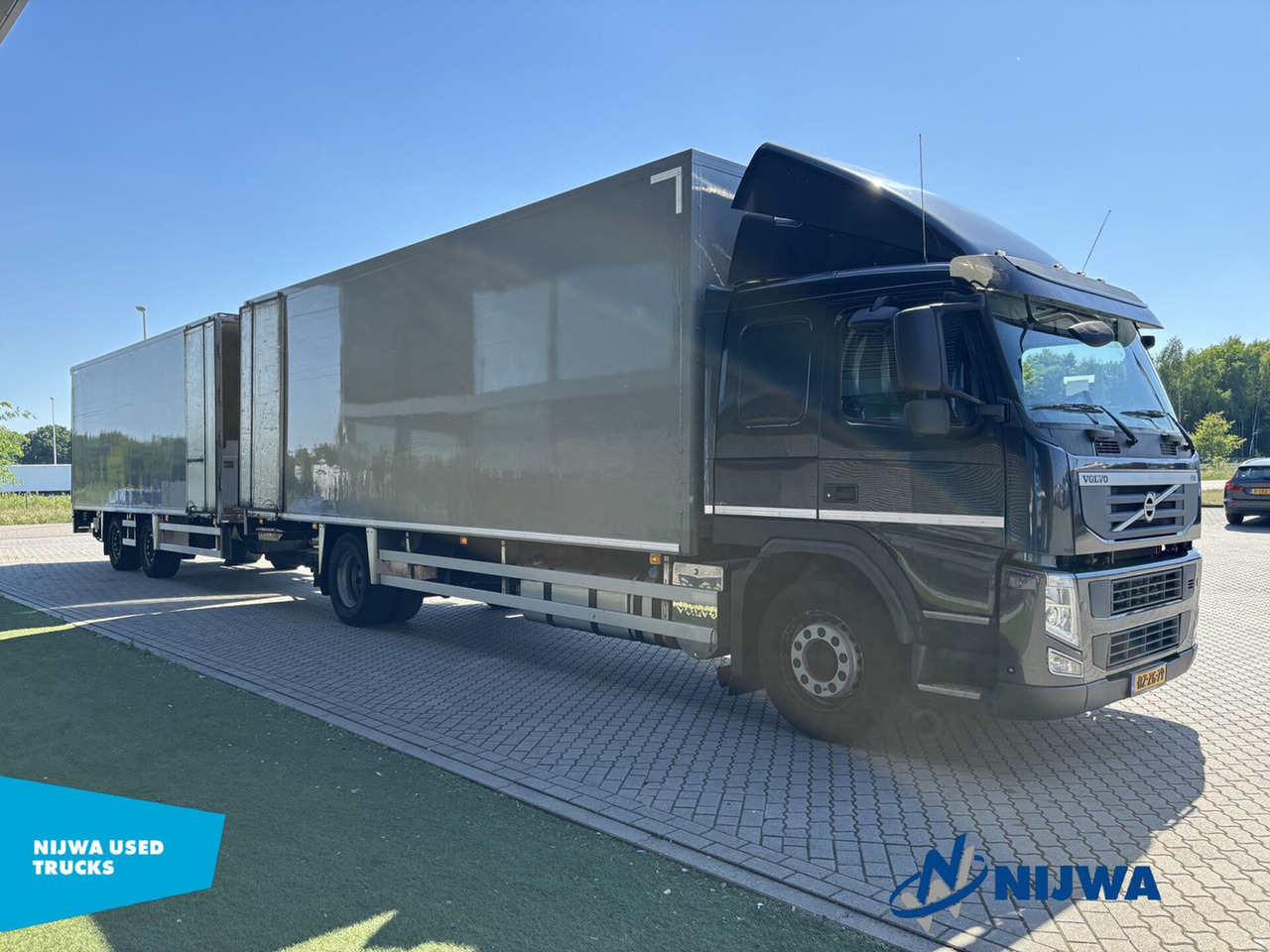 Volvo FM 330 4x2 I.C.M. HERTOGHS Aanhangwagen - Kamion sa zatvorenim sandukom: slika 2 Volvo FM 330 4x2 I.C.M. HERTOGHS Aanhangwagen - Kamion sa zatvorenim sandukom: slika 2
