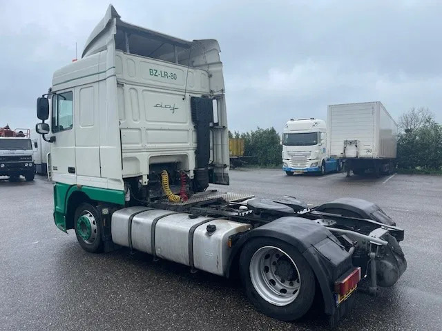 DAF XF 105.460 FT Low Deck - Tegljač: slika 3 DAF XF 105.460 FT Low Deck - Tegljač: slika 3