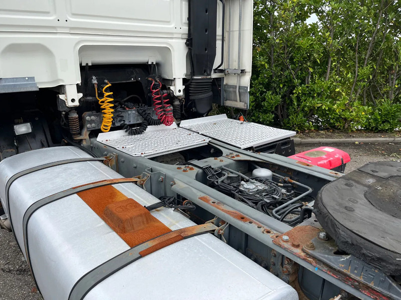 DAF XF 105 FT SC Euro5 - Tegljač: slika 4 DAF XF 105 FT SC Euro5 - Tegljač: slika 4