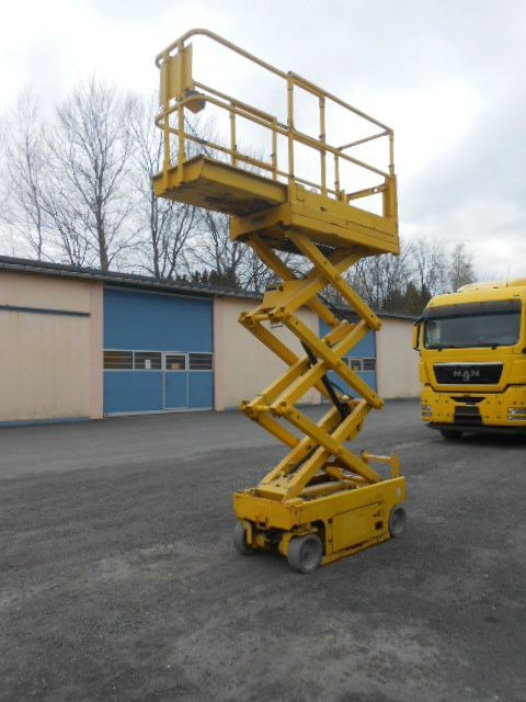 Genie GS 1530, Scherenarbeitsbühne Genie 6,6m - Vazdušna platforma montirana na kamion: slika 2 Genie GS 1530, Scherenarbeitsbühne Genie 6,6m - Vazdušna platforma montirana na kamion: slika 2