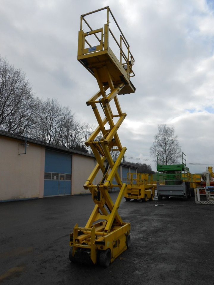 Genie GS 1930, Scherenarbeitsbühne Genie 8 m - Vazdušna platforma montirana na kamion: slika 2 Genie GS 1930, Scherenarbeitsbühne Genie 8 m - Vazdušna platforma montirana na kamion: slika 2
