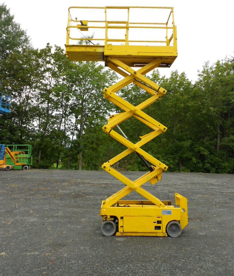 Genie GS 1930, Scherenarbeitsbühne Genie 8 m - Vazdušna platforma montirana na kamion: slika 5 Genie GS 1930, Scherenarbeitsbühne Genie 8 m - Vazdušna platforma montirana na kamion: slika 5