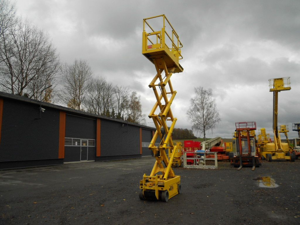 Genie GS 1932, Scherenarbeitsbühne Genie 8 m - Vazdušna platforma montirana na kamion: slika 2 Genie GS 1932, Scherenarbeitsbühne Genie 8 m - Vazdušna platforma montirana na kamion: slika 2