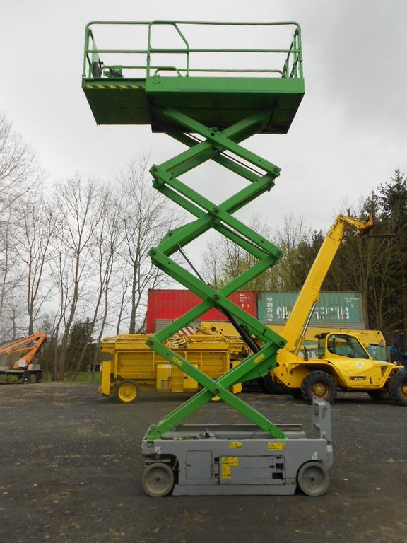 Genie GS 2646, Scherenarbeitsbühne Genie 9,9 m - Lift u obliku makaza: slika 4 Genie GS 2646, Scherenarbeitsbühne Genie 9,9 m - Lift u obliku makaza: slika 4