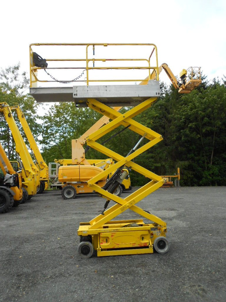 JLG 1930 ES, Scherenarbeitsbühne AH 8 m - Vazdušna platforma montirana na kamion: slika 5 JLG 1930 ES, Scherenarbeitsbühne AH 8 m - Vazdušna platforma montirana na kamion: slika 5