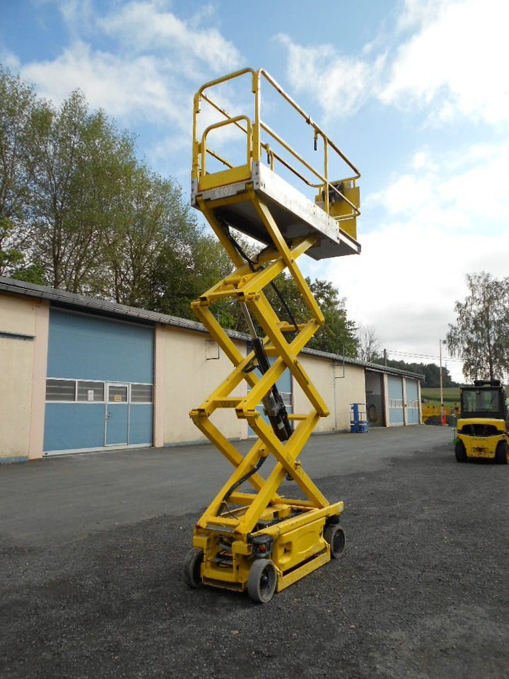 JLG 1930 ES, Scherenarbeitsbühne AH 8 m - Vazdušna platforma montirana na kamion: slika 2 JLG 1930 ES, Scherenarbeitsbühne AH 8 m - Vazdušna platforma montirana na kamion: slika 2