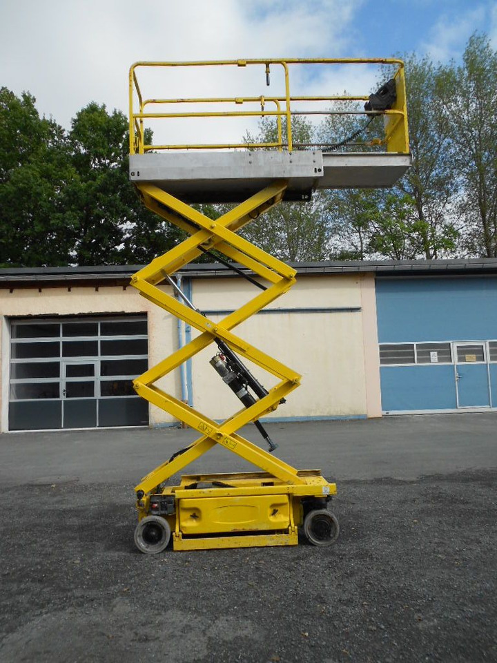 JLG 1930 ES, Scherenarbeitsbühne AH 8 m - Vazdušna platforma montirana na kamion: slika 1 JLG 1930 ES, Scherenarbeitsbühne AH 8 m - Vazdušna platforma montirana na kamion: slika 1