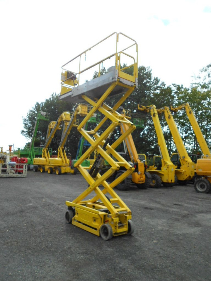 JLG 1930 ES, Scherenarbeitsbühne AH 8 m - Vazdušna platforma montirana na kamion: slika 3 JLG 1930 ES, Scherenarbeitsbühne AH 8 m - Vazdušna platforma montirana na kamion: slika 3