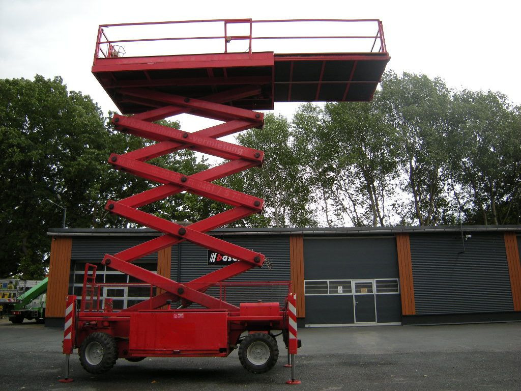 Scherenarbeitsbühne Liftlux SL172-24D4WD,S AH 19 - Vazdušna platforma montirana na kamion: slika 2 Scherenarbeitsbühne Liftlux SL172-24D4WD,S AH 19 - Vazdušna platforma montirana na kamion: slika 2