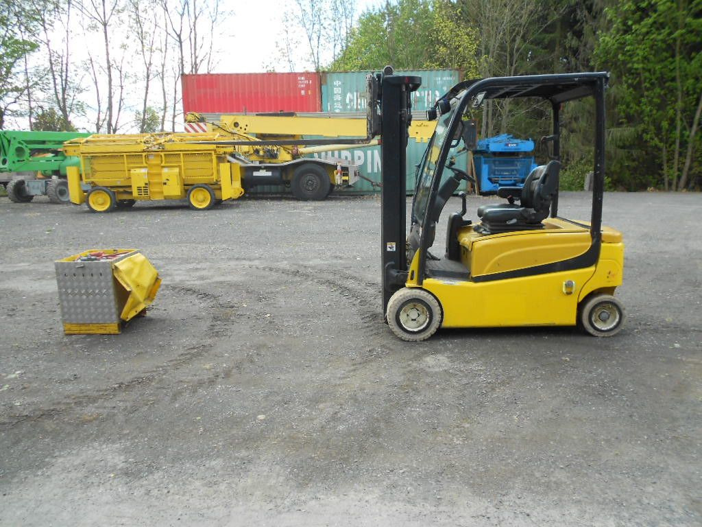 Yale ERP20VF, 2 Tonnen Stapler - Viljuškar: slika 4 Yale ERP20VF, 2 Tonnen Stapler - Viljuškar: slika 4