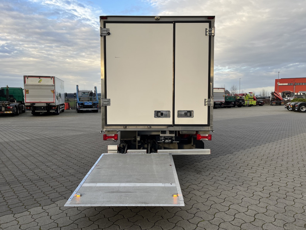 Iveco 70C18 Daily Kühlkoffer mit Ladebordwand Konvekta - Dostavno vozilo: slika 3 Iveco 70C18 Daily Kühlkoffer mit Ladebordwand Konvekta - Dostavno vozilo: slika 3