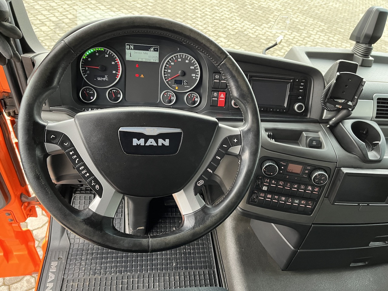 MAN TGX 26.480 6x2 Atlas 145.2 Baustoff - Kamion sa dizalicom, Kamion sa tovarnim sandukom: slika 2 MAN TGX 26.480 6x2 Atlas 145.2 Baustoff - Kamion sa dizalicom, Kamion sa tovarnim sandukom: slika 2