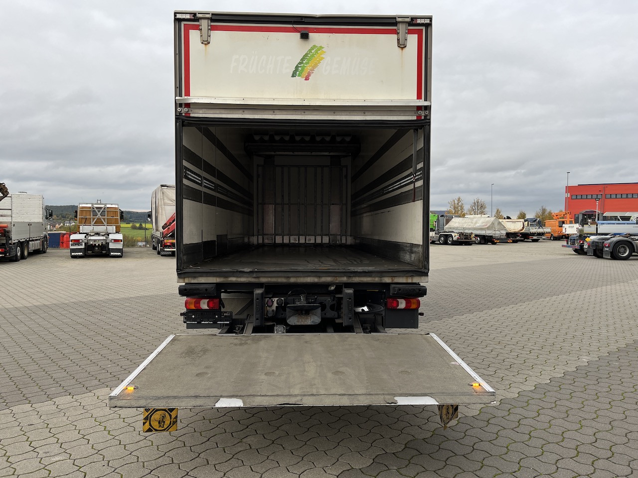 Mercedes-Benz 1842 4x2 LBW Kühlung Flüssigstickstoff GAS - Hladnjača: slika 4 Mercedes-Benz 1842 4x2 LBW Kühlung Flüssigstickstoff GAS - Hladnjača: slika 4