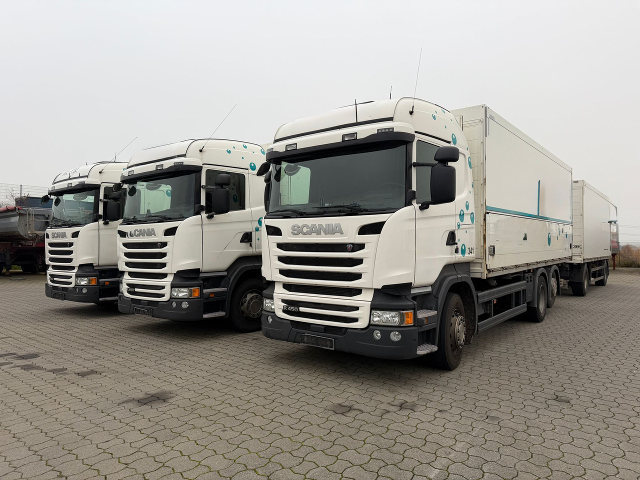 Scania R 450 6x2 Geränkezug + Orten Anhänger - Kamion sa zatvorenim sandukom: slika 1 Scania R 450 6x2 Geränkezug + Orten Anhänger - Kamion sa zatvorenim sandukom: slika 1