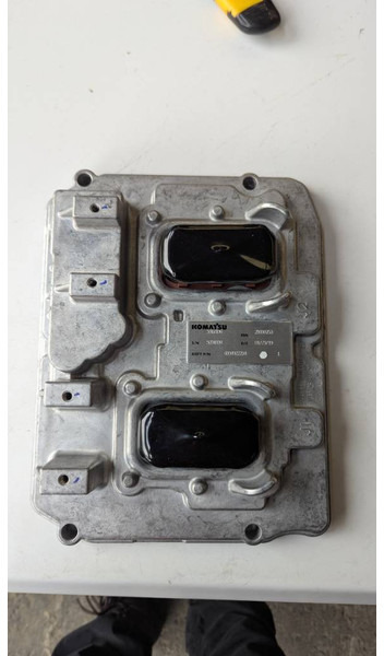 Komatsu CONTROLLER ASS' 600-492-2204 - Električni sistem za Građevinska mašina: slika 1 Komatsu CONTROLLER ASS' 600-492-2204 - Električni sistem za Građevinska mašina: slika 1