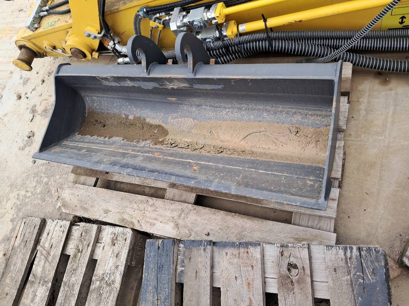 Komatsu PC24MR-5 NEW BUCKET SET + QC - Kašika za Građevinska mašina: slika 2 Komatsu PC24MR-5 NEW BUCKET SET + QC - Kašika za Građevinska mašina: slika 2
