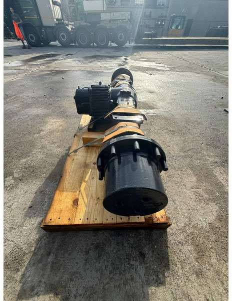 Komatsu PW140-7 REAR AXLE ASSEMBLY 20E-22-32000 - Osovina i delovi za Građevinska mašina: slika 5 Komatsu PW140-7 REAR AXLE ASSEMBLY 20E-22-32000 - Osovina i delovi za Građevinska mašina: slika 5