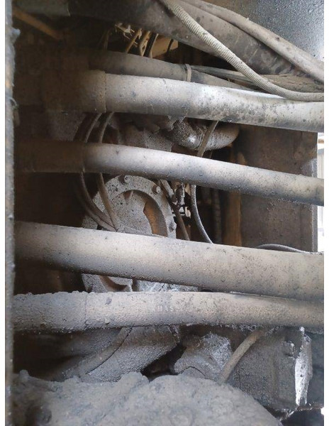 Komatsu WA800-3 - Utovarivač točkaš: slika 5 Komatsu WA800-3 - Utovarivač točkaš: slika 5