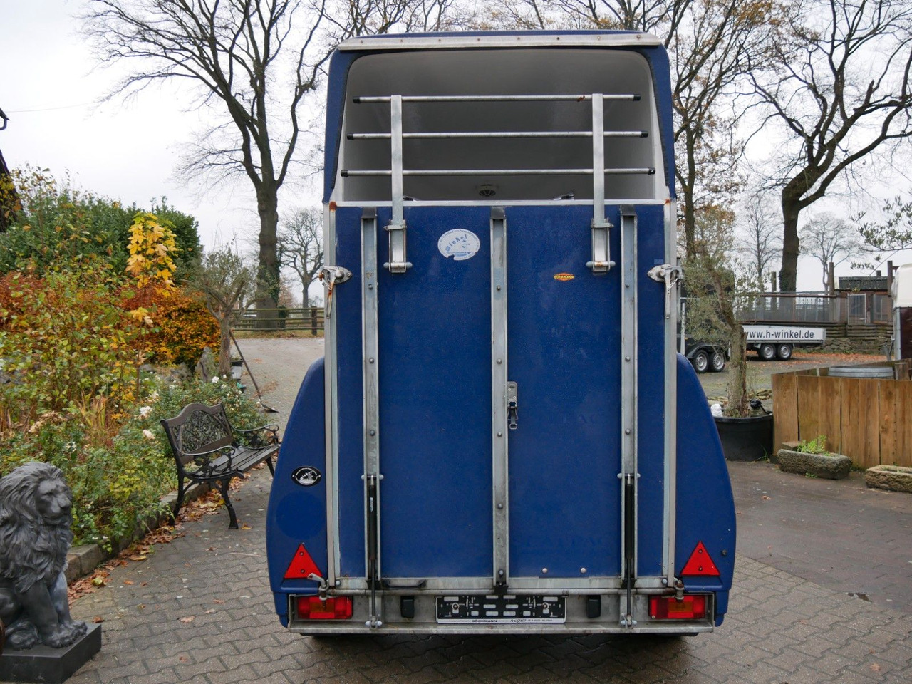 Böckmann Uno schwenkbare Klappe Fohlengitter - Prikolica za prevoz stoke: slika 2 Böckmann Uno schwenkbare Klappe Fohlengitter - Prikolica za prevoz stoke: slika 2