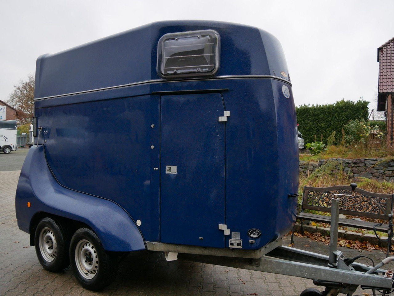 Böckmann Uno schwenkbare Klappe Fohlengitter - Prikolica za prevoz stoke: slika 1 Böckmann Uno schwenkbare Klappe Fohlengitter - Prikolica za prevoz stoke: slika 1