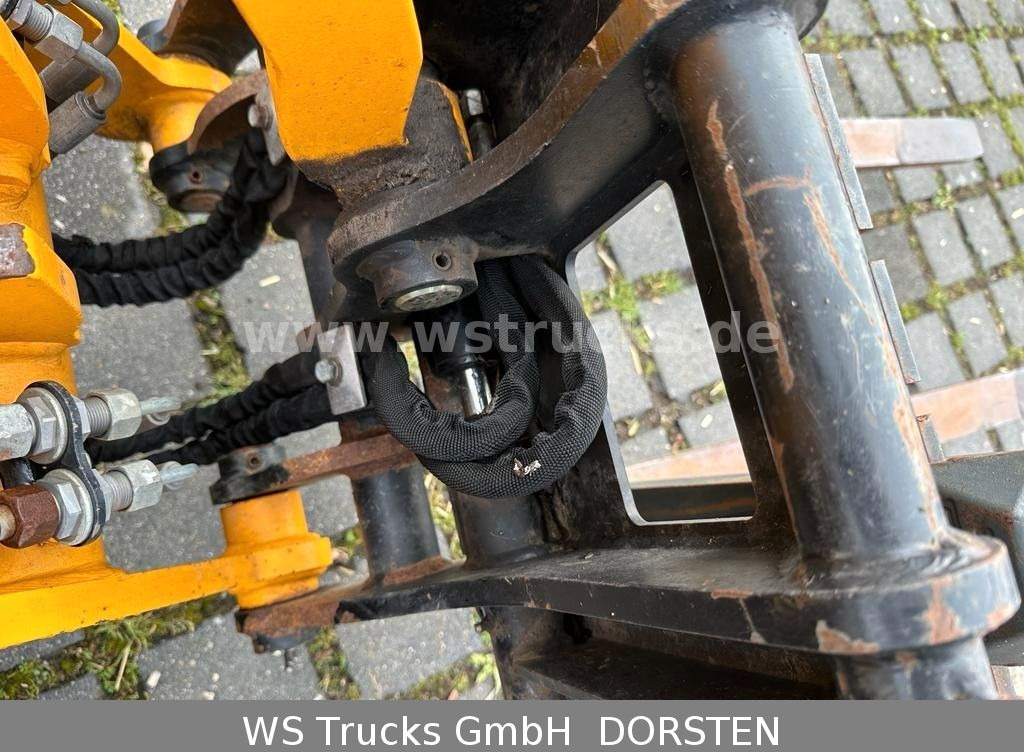 Schäffer 2428 SLT Fahrerschutzkabine , Gabel , Schaufel - Utovarivač točkaš: slika 2 Schäffer 2428 SLT Fahrerschutzkabine , Gabel , Schaufel - Utovarivač točkaš: slika 2