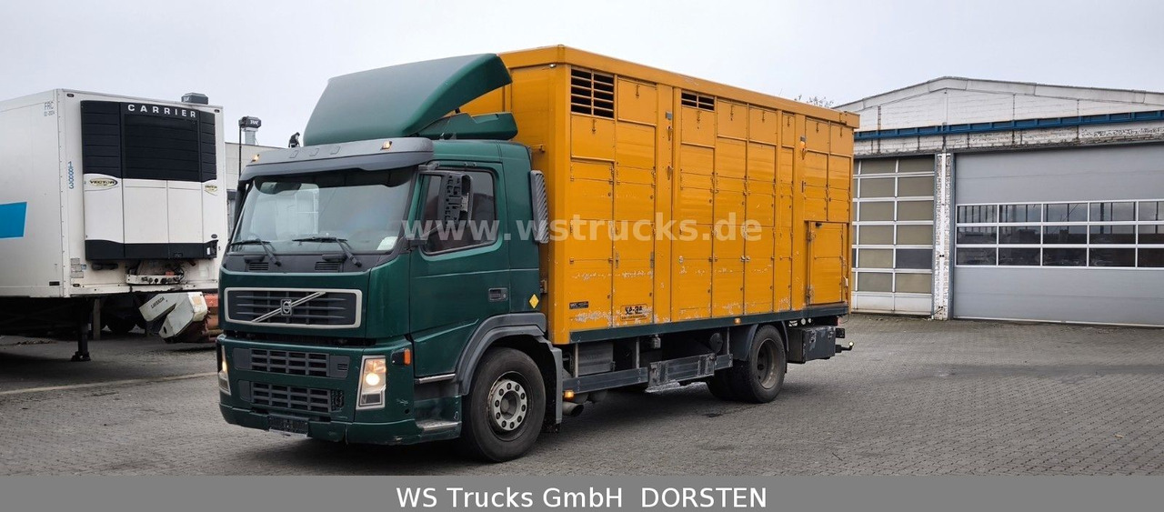 Volvo FM 260 mit KABA 2 Stock Vollalu Viehtransporter - Kamion za prevoz konja: slika 2 Volvo FM 260 mit KABA 2 Stock Vollalu Viehtransporter - Kamion za prevoz konja: slika 2