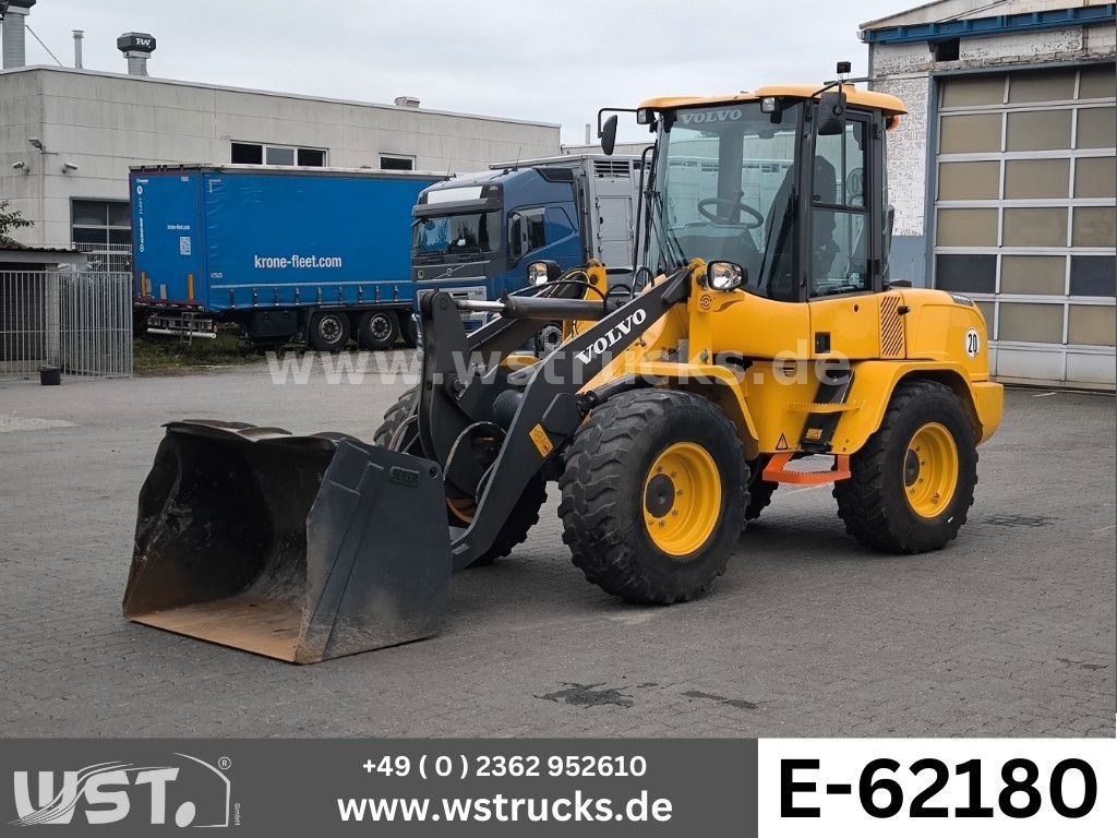 Volvo Radlader L 35 G - Utovarivač točkaš: slika 1 Volvo Radlader L 35 G - Utovarivač točkaš: slika 1