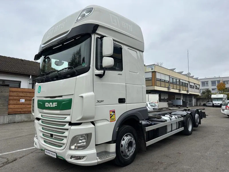 DAF XF 106 450 SSC 6X2* 4 St.! *Jumbo*E6D*Multi*VANTEC - Kamion za prevoz kontejnera/ Kamion sa promenjivim sandukom: slika 1 DAF XF 106 450 SSC 6X2* 4 St.! *Jumbo*E6D*Multi*VANTEC - Kamion za prevoz kontejnera/ Kamion sa promenjivim sandukom: slika 1