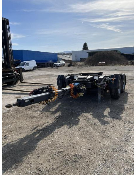 Fliegl Fliegl DOLLY MEGA SDAH Untersetzachse Fliegl DOLLY MEGA SDAH Untersetzachse - Prikolica: slika 1 Fliegl Fliegl DOLLY MEGA SDAH Untersetzachse Fliegl DOLLY MEGA SDAH Untersetzachse - Prikolica: slika 1