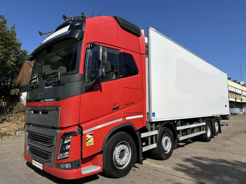 Volvo FH 16 550XL*8x2*Tief Kühlkoffer*ThermoKing*LBW - Hladnjača: slika 1 Volvo FH 16 550XL*8x2*Tief Kühlkoffer*ThermoKing*LBW - Hladnjača: slika 1