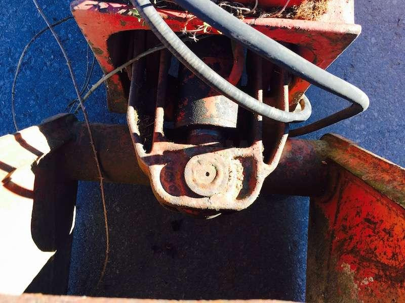 Camion avec rotator - coquilles 500mm reprise - ouverture 1500mm - Kuka: slika 3 Camion avec rotator - coquilles 500mm reprise - ouverture 1500mm - Kuka: slika 3