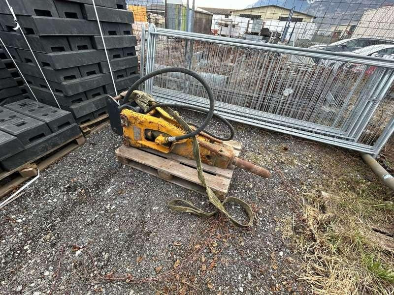 MONTABERT PELLE 8 TONNES / TRACTOPELLE - Hidraulični čekić: slika 3 MONTABERT PELLE 8 TONNES / TRACTOPELLE - Hidraulični čekić: slika 3