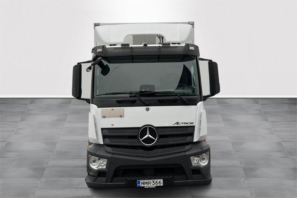 Mercedes-Benz ACTROS 1827L Ksa-kori + PL - Kamion sa zatvorenim sandukom: slika 2 Mercedes-Benz ACTROS 1827L Ksa-kori + PL - Kamion sa zatvorenim sandukom: slika 2