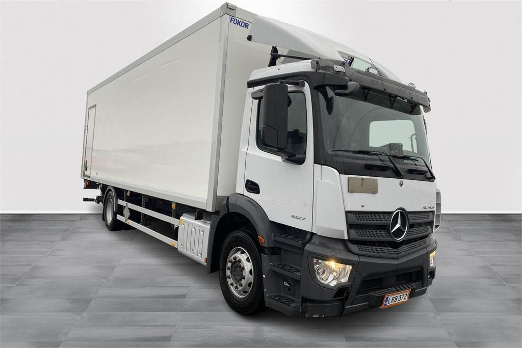 Mercedes-Benz ACTROS 5 SM 1827 L KSA - Kamion sa zatvorenim sandukom: slika 3 Mercedes-Benz ACTROS 5 SM 1827 L KSA - Kamion sa zatvorenim sandukom: slika 3