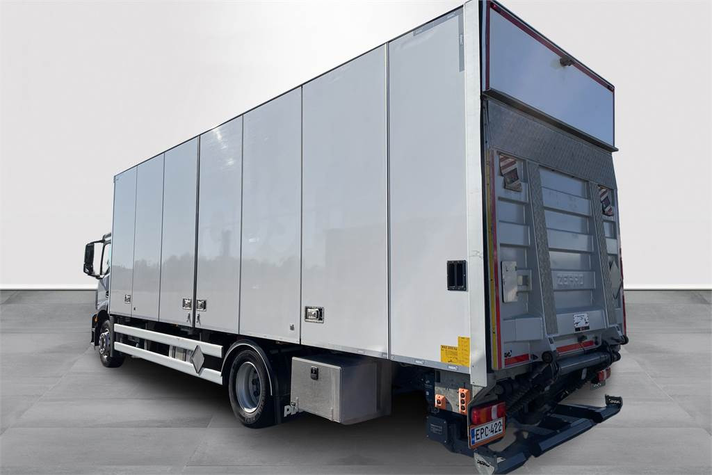 Mercedes-Benz Actros 1827 4x2 8,7m umpikori+PL nostin - Kamion sa zatvorenim sandukom: slika 4 Mercedes-Benz Actros 1827 4x2 8,7m umpikori+PL nostin - Kamion sa zatvorenim sandukom: slika 4