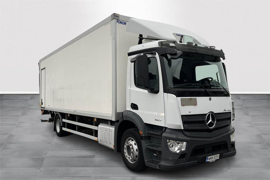 Mercedes-Benz Actros 5 SM 1827L Ksa-kori - Kamion sa zatvorenim sandukom: slika 3 Mercedes-Benz Actros 5 SM 1827L Ksa-kori - Kamion sa zatvorenim sandukom: slika 3