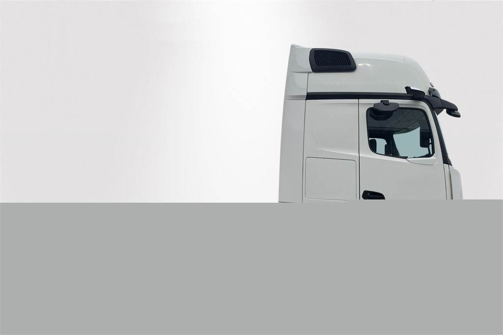 Mercedes-Benz ACTROS ACTROS 2551LS 6x2/4 Väliteli - Tegljač: slika 2 Mercedes-Benz ACTROS ACTROS 2551LS 6x2/4 Väliteli - Tegljač: slika 2