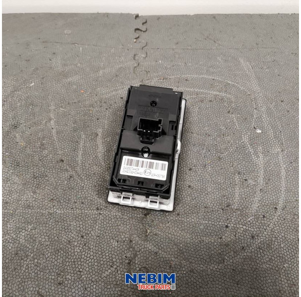 Renault Renault - 7424325374 - bedieningspaneel bestuurdersportier - Rezervni deo za Kamion: slika 2 Renault Renault - 7424325374 - bedieningspaneel bestuurdersportier - Rezervni deo za Kamion: slika 2