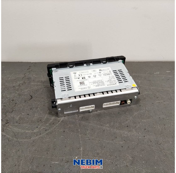 Renault Renault - 7485165611 - Radio Renault Trafic 3 - Rezervni deo za Kamion: slika 2 Renault Renault - 7485165611 - Radio Renault Trafic 3 - Rezervni deo za Kamion: slika 2