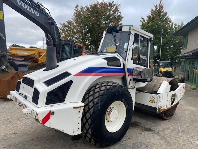 Bomag BW 213 D H-4 BVC - Valjak: slika 5 Bomag BW 213 D H-4 BVC - Valjak: slika 5