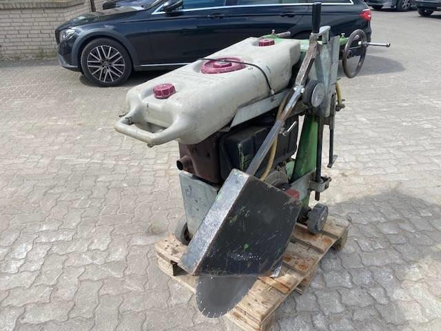 Lissmac FS-16 D/I (12005321) - Građevinska mašina: slika 2 Lissmac FS-16 D/I (12005321) - Građevinska mašina: slika 2