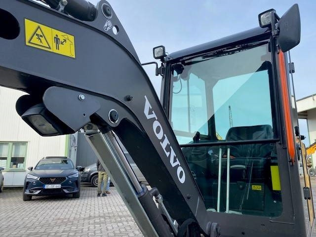Mini bager Volvo EC 20 E MIETE / RENTAL (12002071): slika 12 Mini bager Volvo EC 20 E MIETE / RENTAL (12002071): slika 12