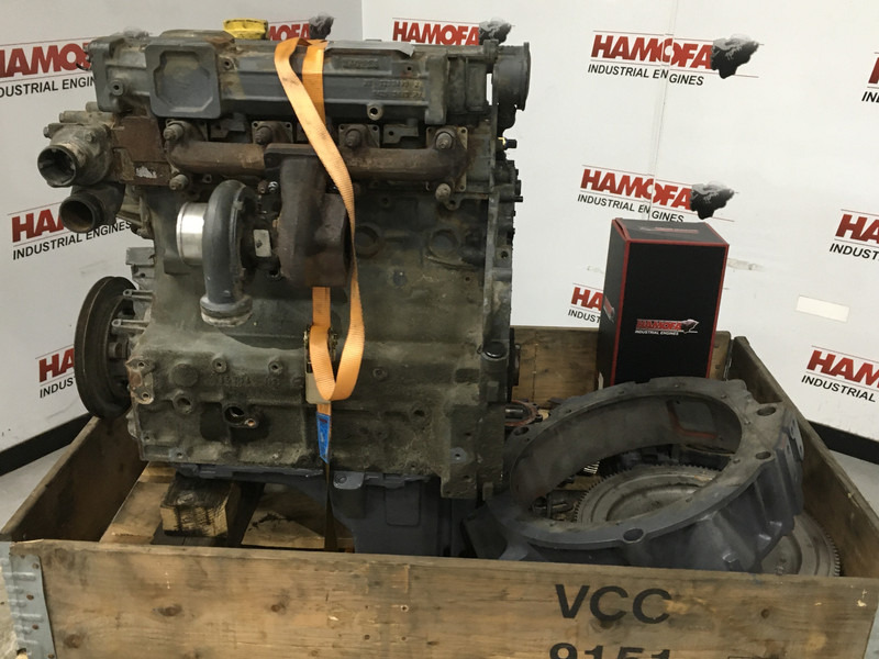 Deutz TCD2012L04 2V FOR PARTS - Građevinska mašina: slika 2 Deutz TCD2012L04 2V FOR PARTS - Građevinska mašina: slika 2