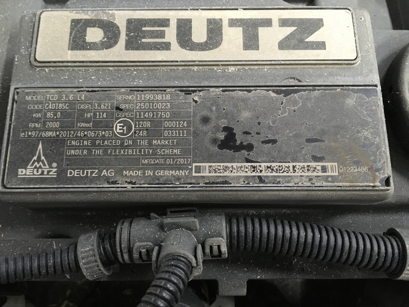 Deutz TCD3.6 L04 FOR PARTS - Građevinska mašina: slika 5 Deutz TCD3.6 L04 FOR PARTS - Građevinska mašina: slika 5