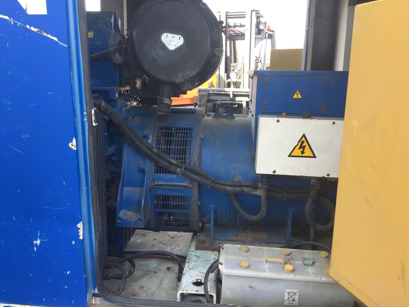 Set generatora Perkins 2306C-E14 TAG2 GENERATOR 350 KVA FOR PARTS: slika 6 Set generatora Perkins 2306C-E14 TAG2 GENERATOR 350 KVA FOR PARTS: slika 6
