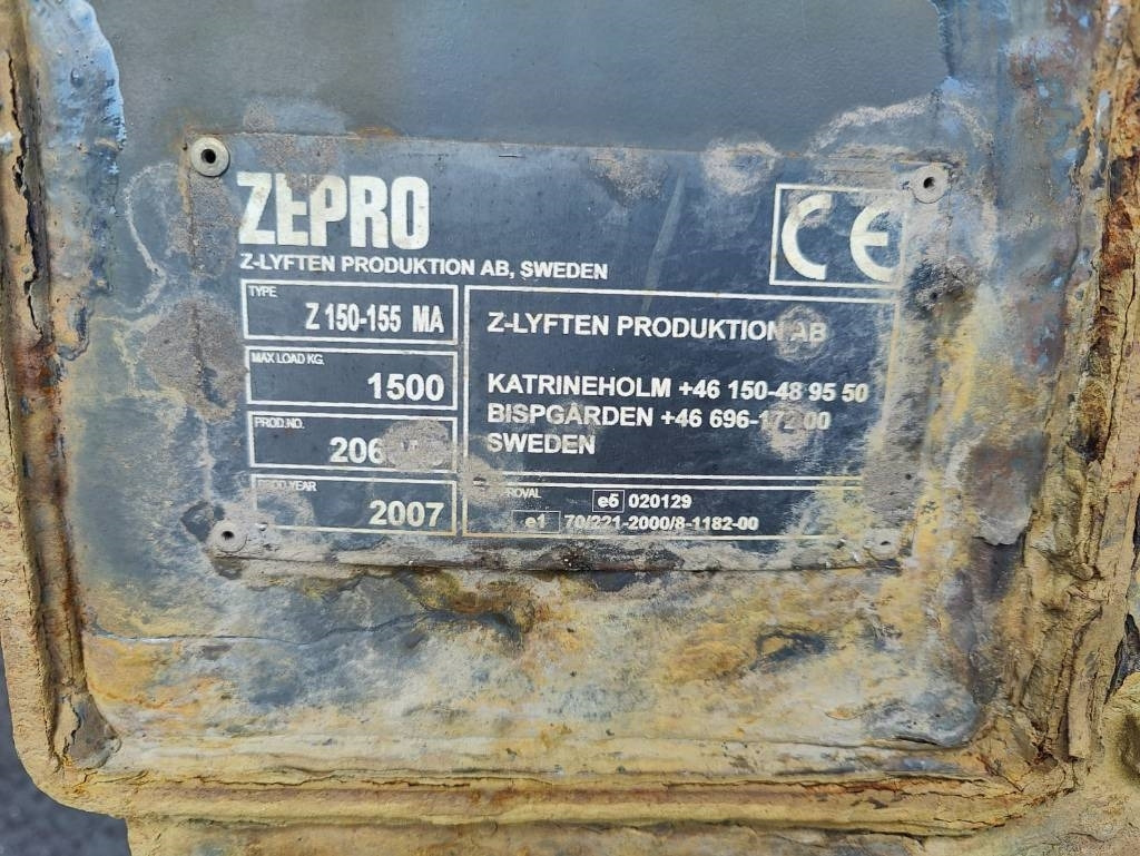 Kamion sa zatvorenim sandukom Mercedes-Benz Atego 1224: slika 11 Kamion sa zatvorenim sandukom Mercedes-Benz Atego 1224: slika 11